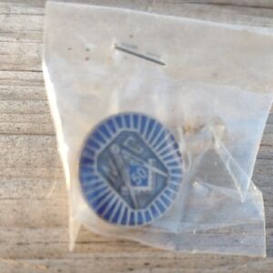 Masonic Blue and Silver 50 Year Pin(Mint)